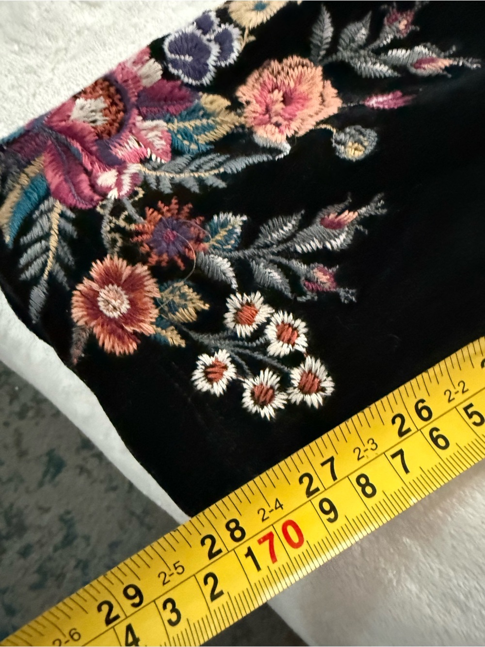 Johnny Was black velvet pull-on leggings floral embroidery on sides & hem M E01 - Picture 5 of 6